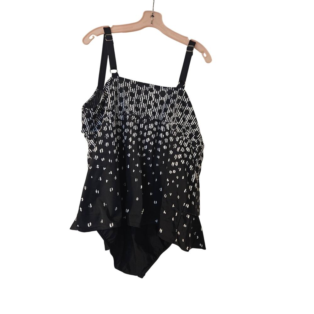 Women's Croft and Barrow Swimsuit Size 24W  NWOT